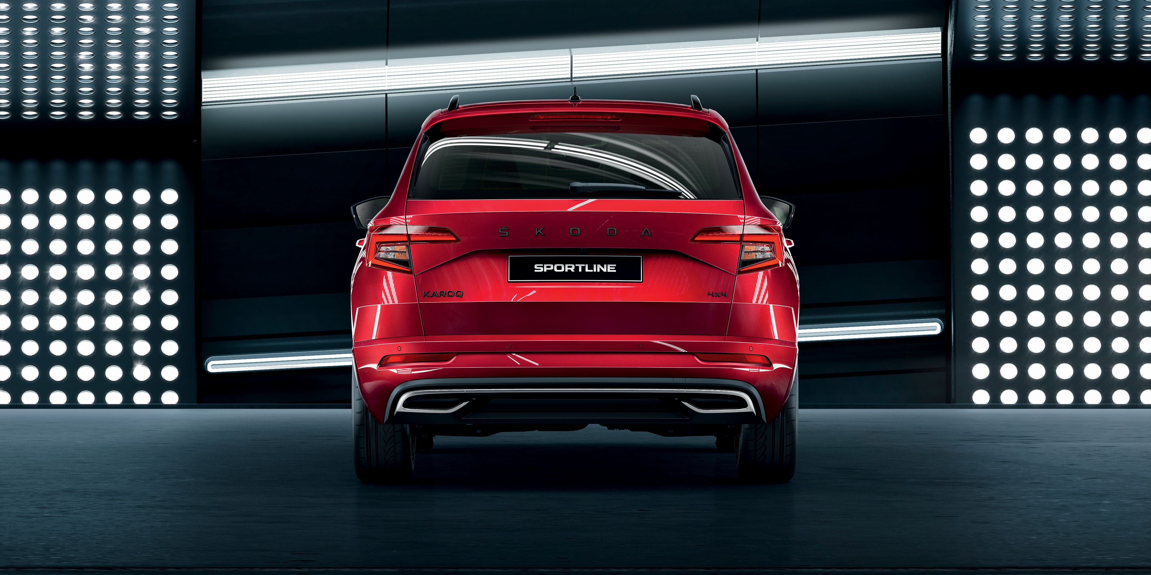 Emblema Sportline e Škoda Karoq Sportline